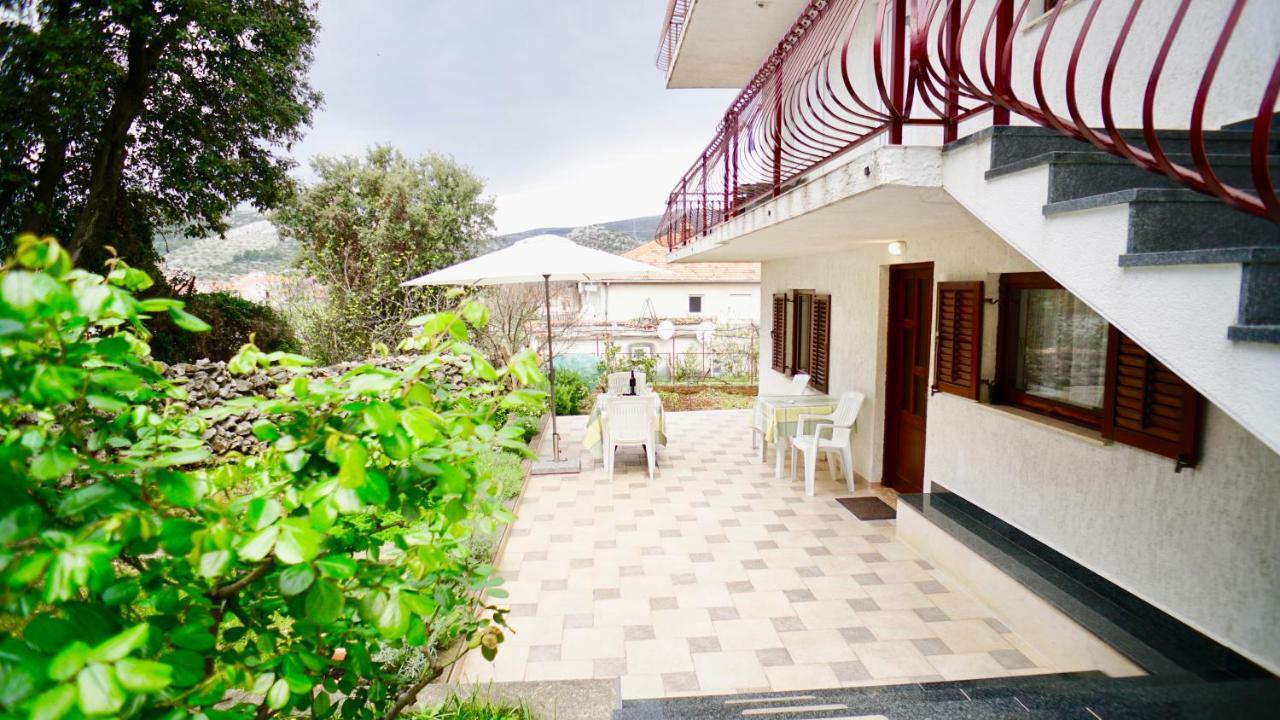 La Vida Loca Villa Seget Vranjica Esterno foto
