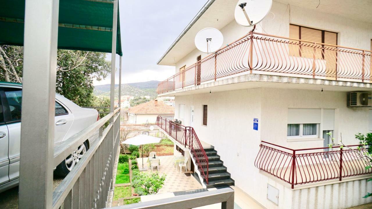 La Vida Loca Villa Seget Vranjica Esterno foto