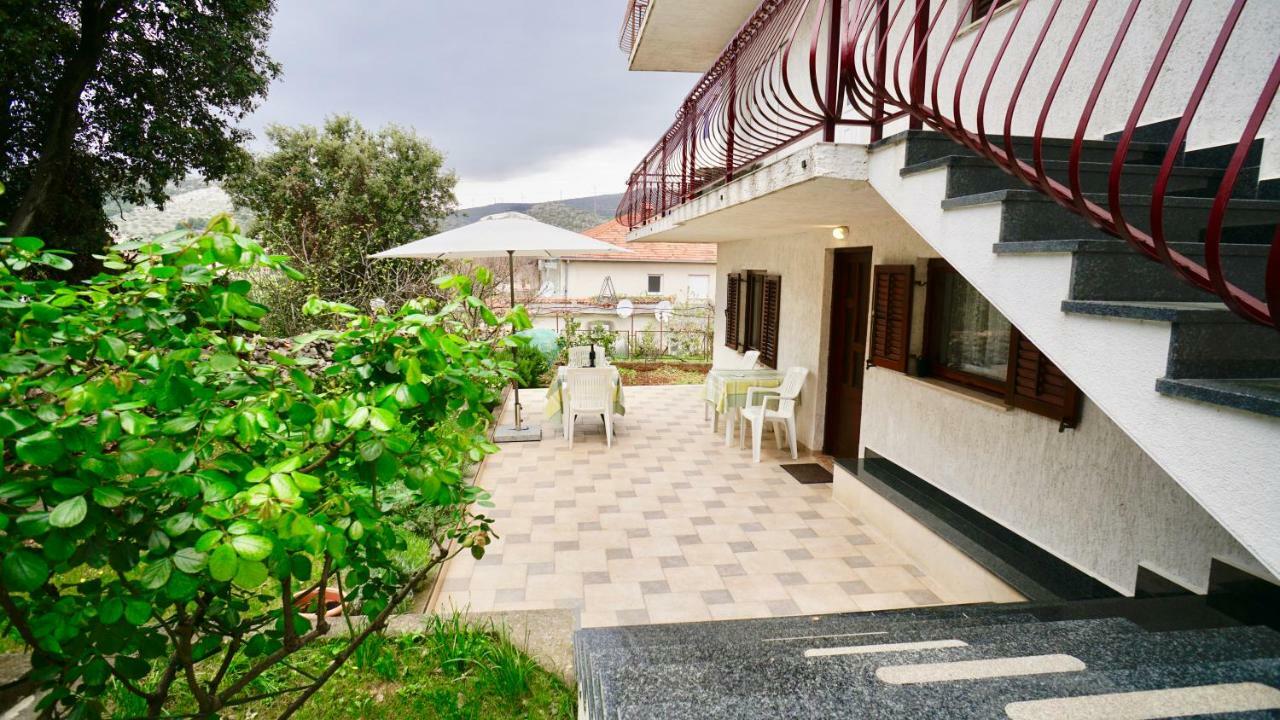 La Vida Loca Villa Seget Vranjica Esterno foto